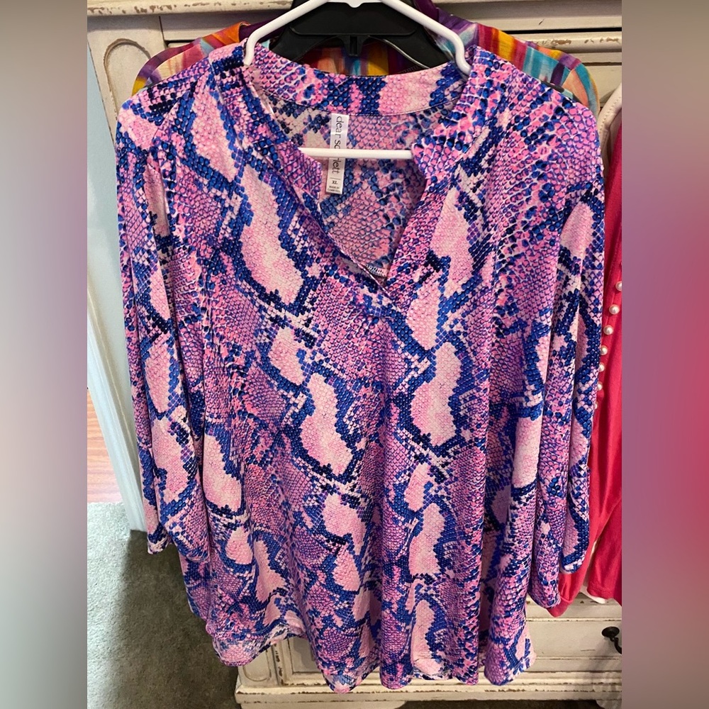 Dear Scarlett brand top